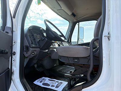 2018 Freightliner M2 106