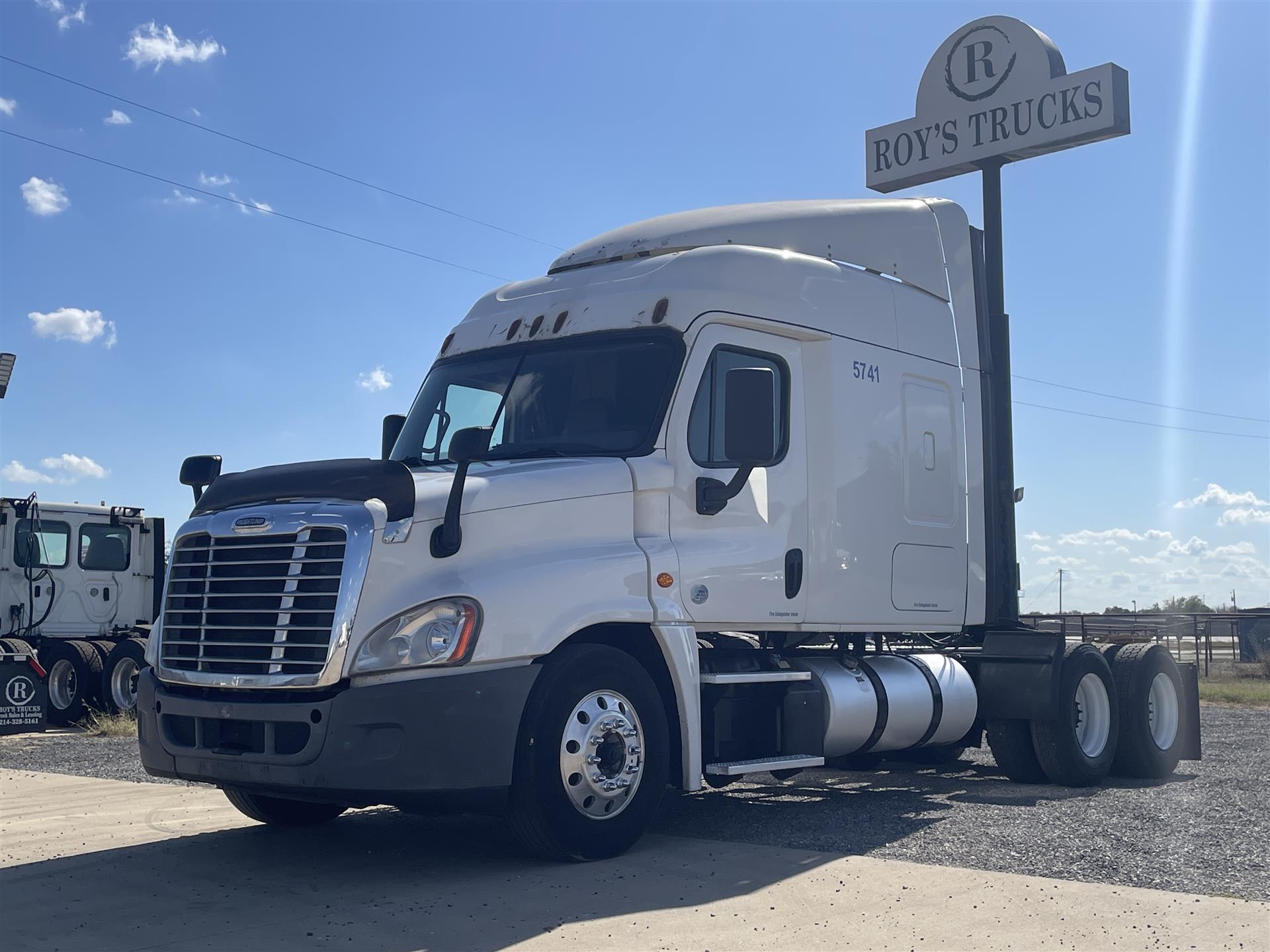 2017 Freightliner CASCADIA 125