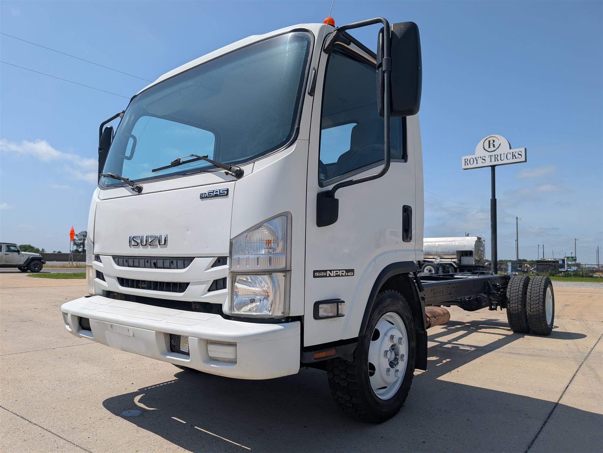 2016 Isuzu NPR HD