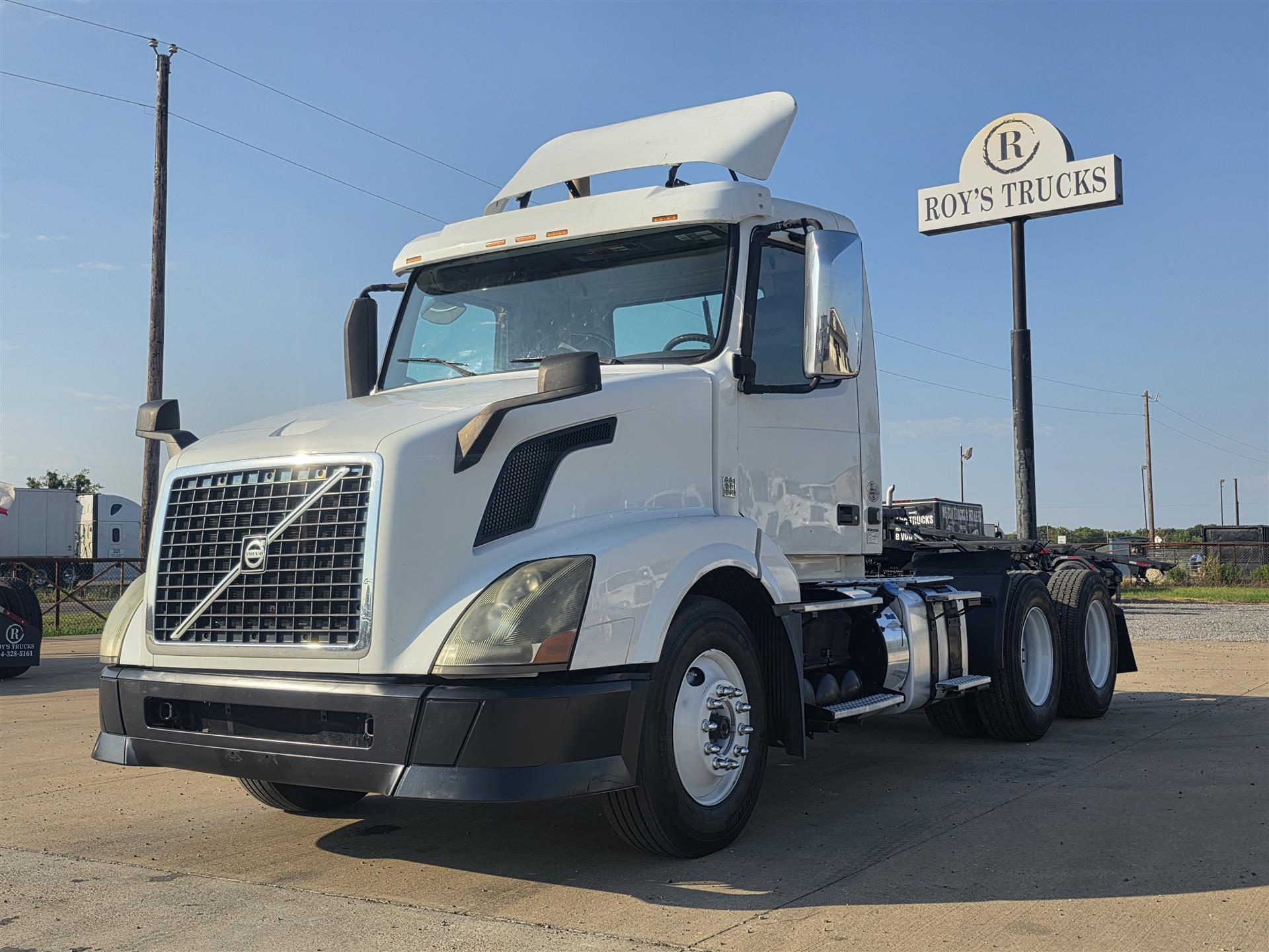 2015 Volvo VNL64T300