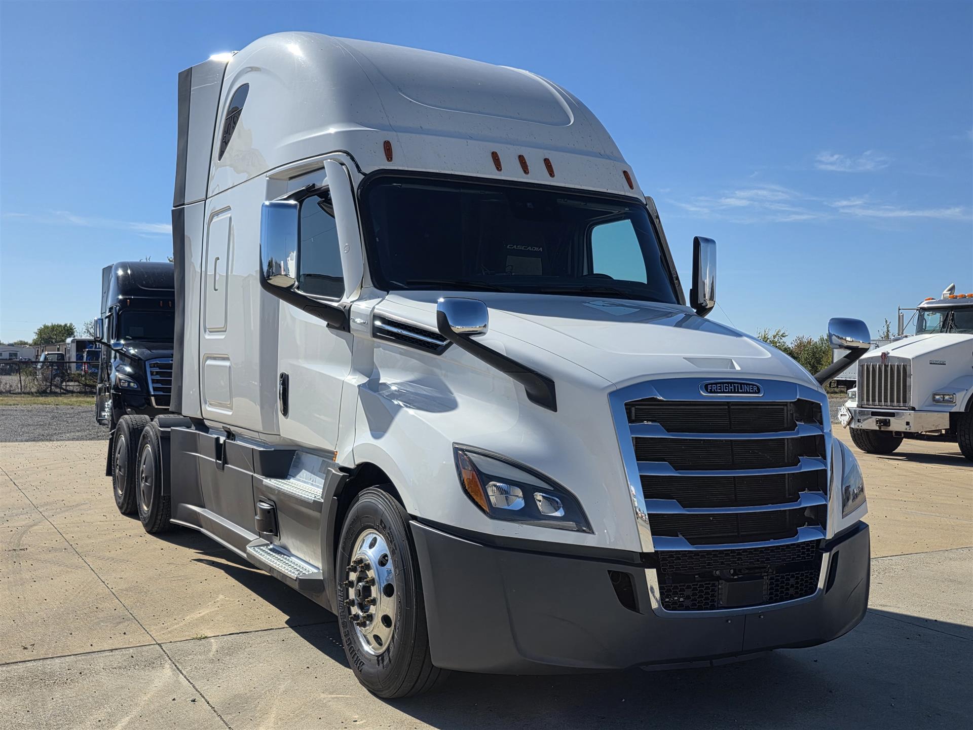 0 Freightliner Cascadia 126
