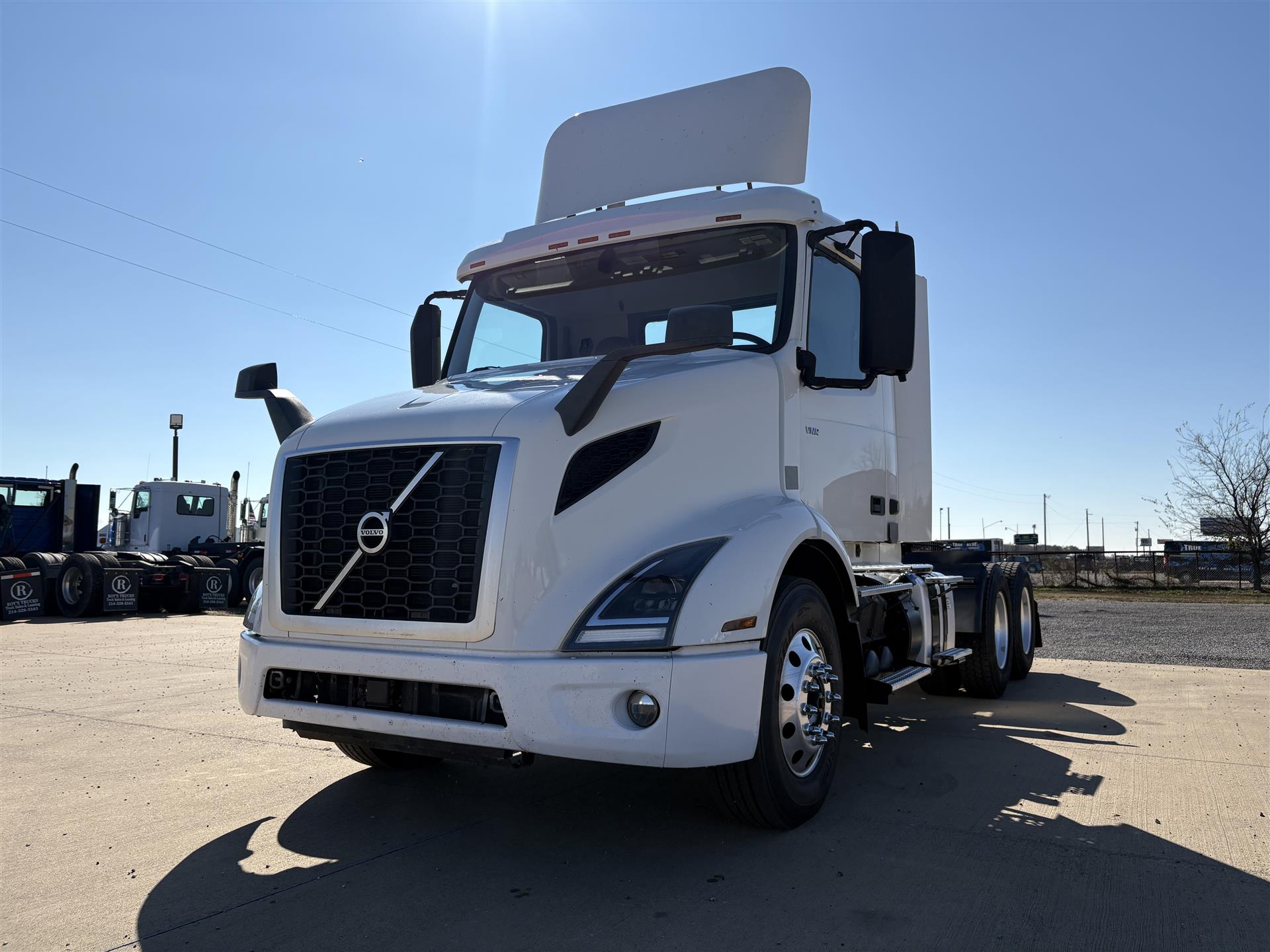 2020 Volvo VNR64T300
