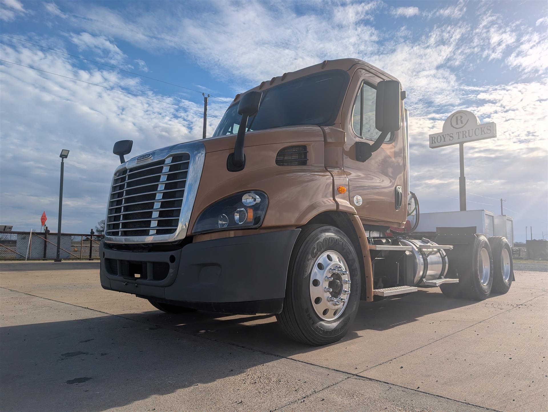 2016 Freightliner CASCADIA 113
