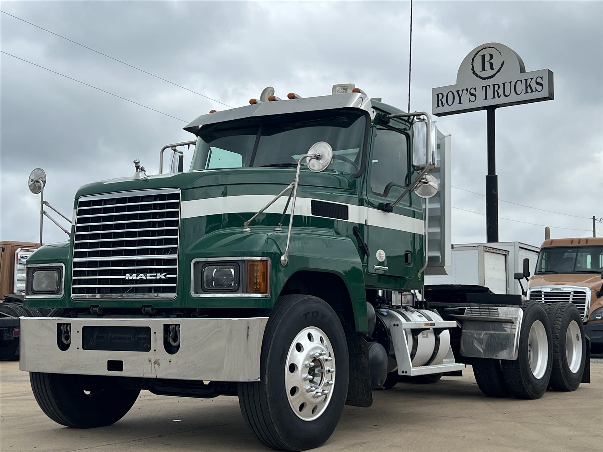 2020 Mack Pinnacle 64T