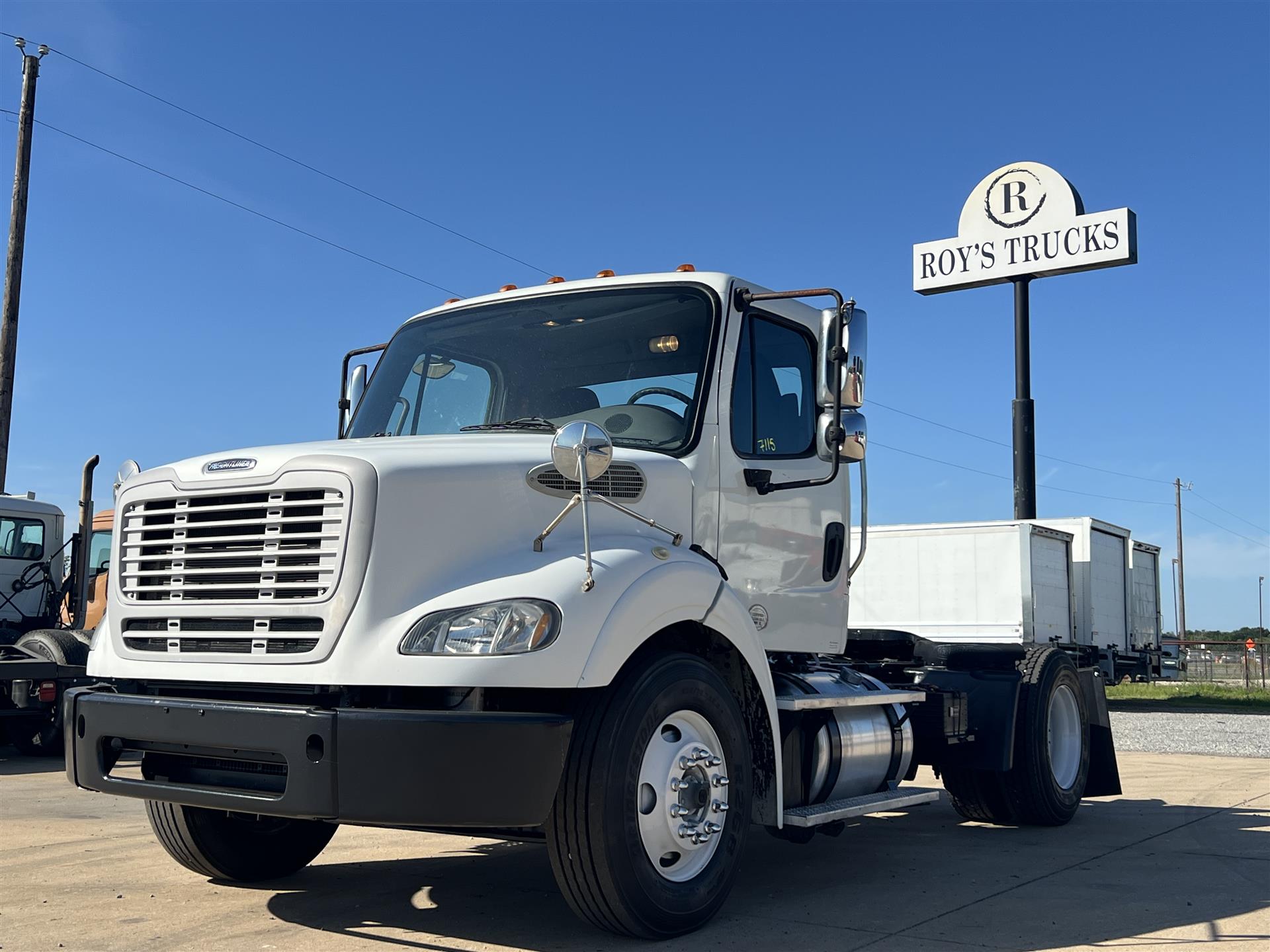 2016 Freightliner M2