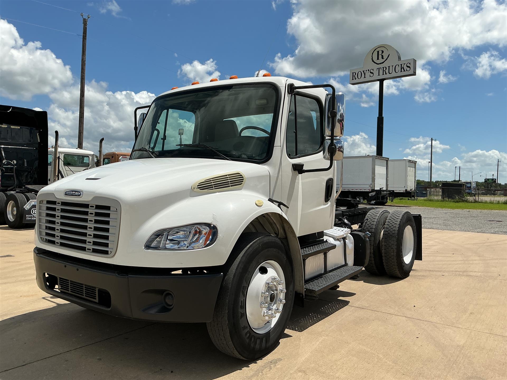 2014 Freightliner M2