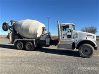 2018 Kenworth W900 w/Con-tech Bridgeking Mix