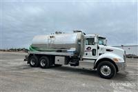 2021 Peterbilt 348