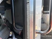 2021 Peterbilt 348