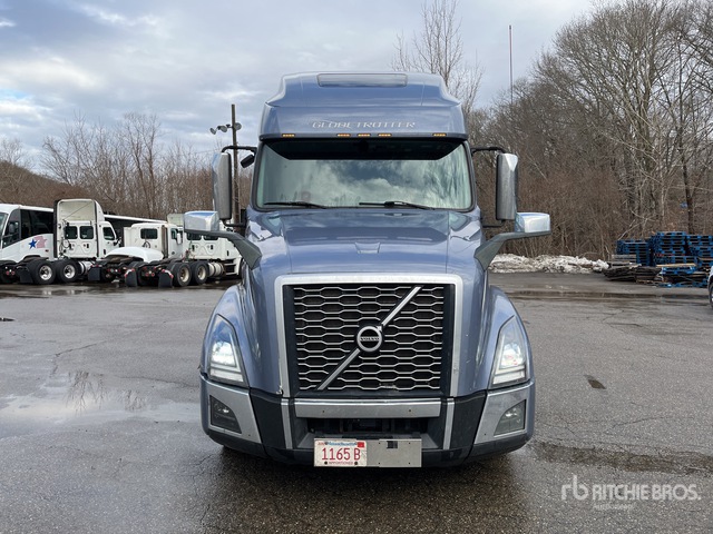 2020 Volvo VNL64T760