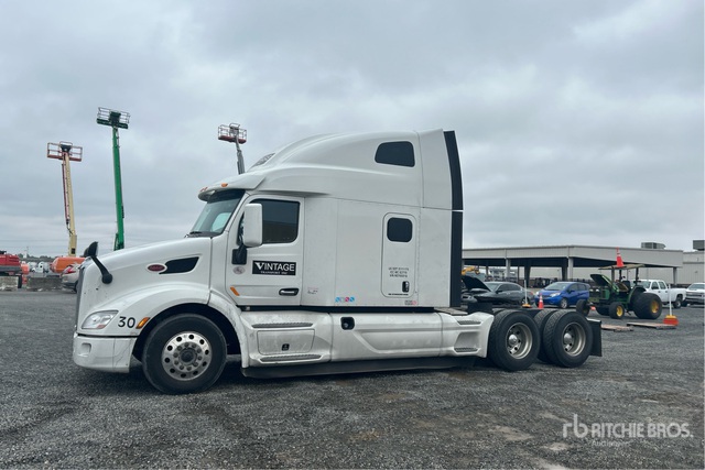 2023 Peterbilt 579