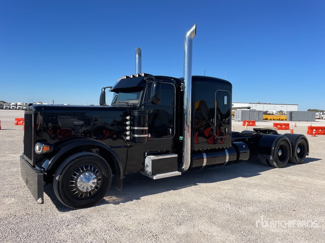 2023 Peterbilt 389