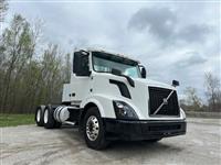 2016 Volvo VNL300