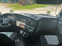 2020 Freightliner PT126SLP