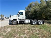 2016 Freightliner Cascadia 125