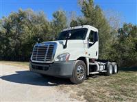 2016 Freightliner Cascadia 125