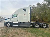 2020 Freightliner Cascadia 126