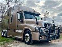 2016 Freightliner Cascadia 125