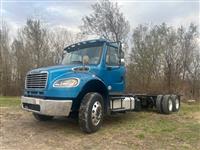 2013 Freightliner M2 106