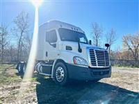 2016 Freightliner CA113