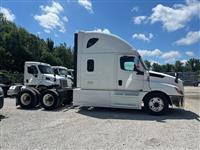 2020 Freightliner Cascadia 126