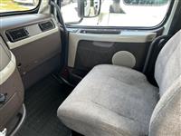 2017 Volvo VNL64T630