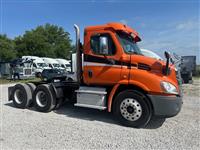 2013 Freightliner CA113DC