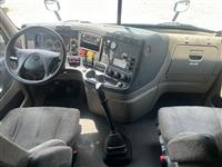2017 Freightliner Cascadia 125