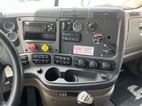 2020 Freightliner Cascadia 125