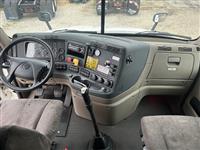 2017 Freightliner CA12564SLP - CA