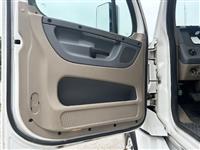 2017 Freightliner CA12564SLP - CA