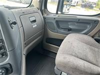 2017 Freightliner Cascadia 125