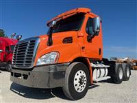 2013 Freightliner CA113DC