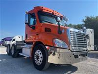 2013 Freightliner CA113DC