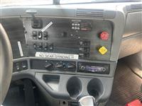 2006 Freightliner C120