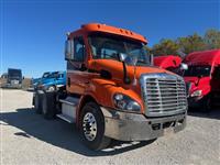 2015 Freightliner CA113DC