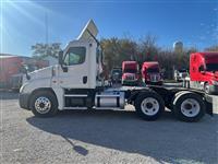 2018 Freightliner Cascadia 125