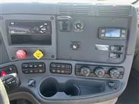 2018 Freightliner Cascadia 125