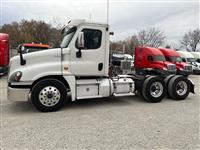 2017 Freightliner Cascadia 125