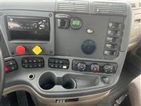 2018 Freightliner Cascadia 125