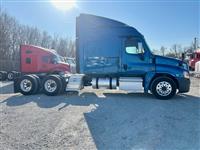2016 Freightliner Cascadia 125