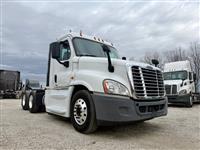 2017 Freightliner CA125-DC