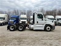 2017 Freightliner CA125-DC