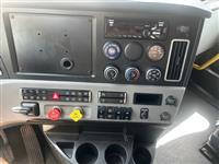 2021 Freightliner Cascadia 126