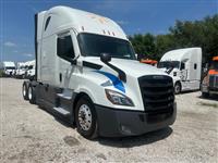 2021 Freightliner Cascadia 126