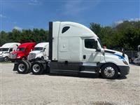 2021 Freightliner Cascadia 126