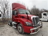 2016 Freightliner CA113DC