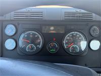 2018 Freightliner CA125-DC