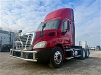 2015 Freightliner CA113DC