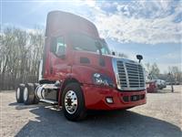 2016 Freightliner CA113DC